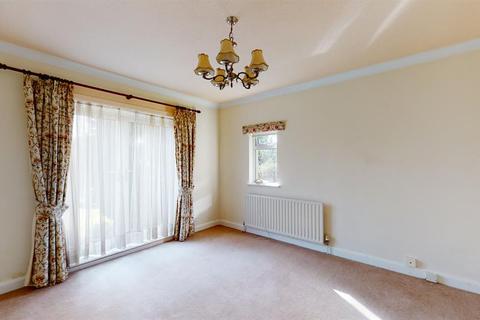 82 Raikes Road, Skipton, BD23 1LS