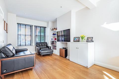 87 Nelson Road, London, SW19 1HU