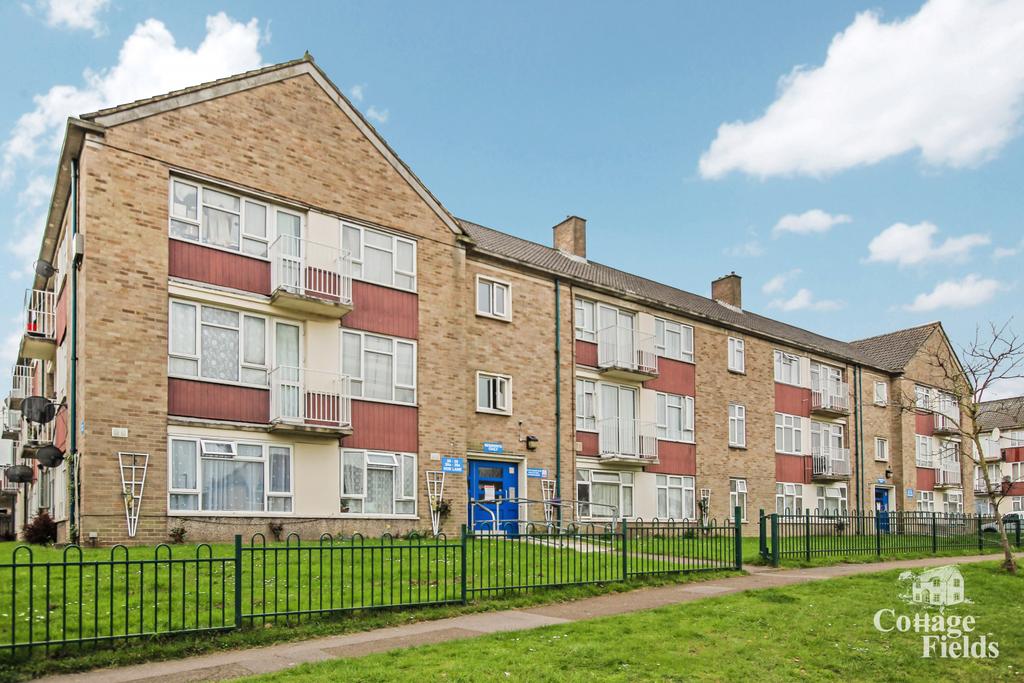 Hoe Lane, Enfield, EN3 Two Bedroom... 2 bed flat £270,000