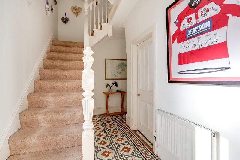 Grove Road, Lydney, Gloucestershire.... 4 bed semidetached house £