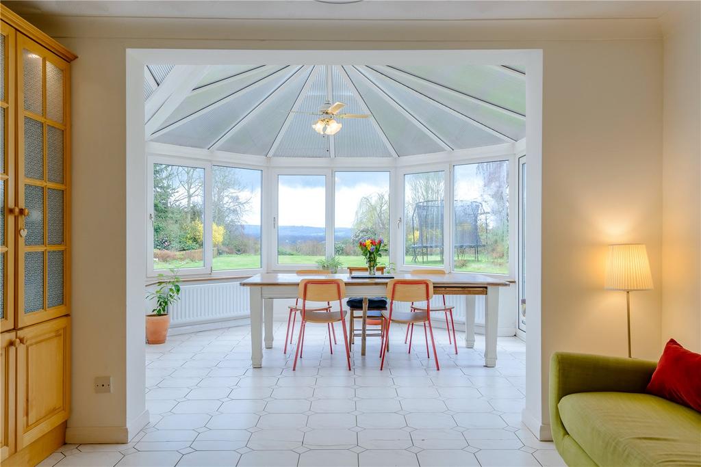 Breakfast Room