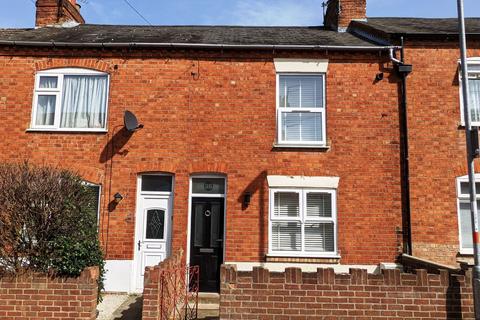 35 Moore Street, Northampton, NN2 7HU