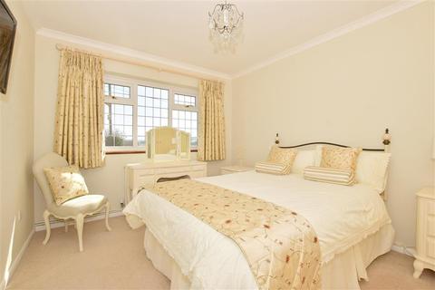 174 Shirehall Road, Dartford, DA2 7SW