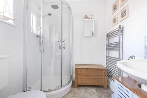 8 Hare Lane, Godalming, GU7 3EE