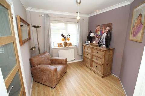 18 Beechen Drive, Bristol, BS16 4DG