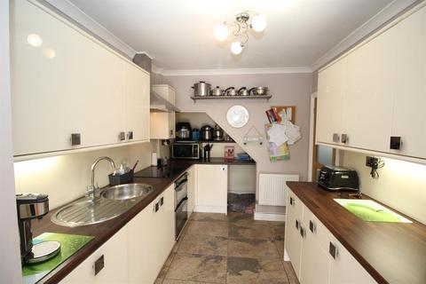 18 Beechen Drive, Bristol, BS16 4DG