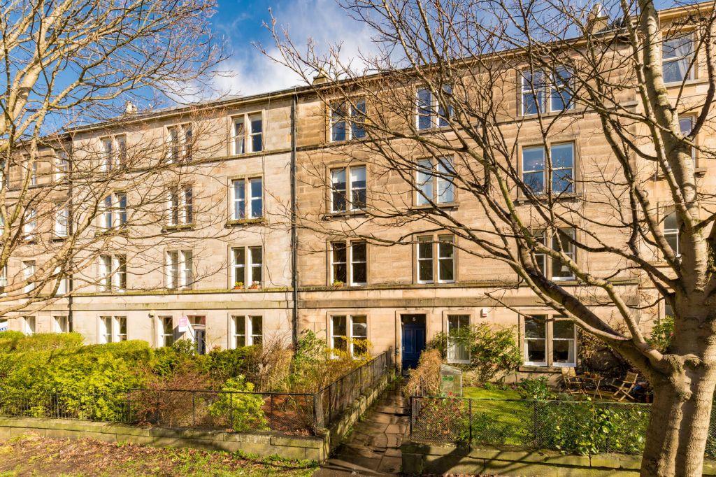 5/2 Gladstone Terrace, Edinburgh, EH9 1LX 2 bed ground floor flat £