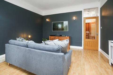 2 bedroom flat to rent, Hermitage Place, Leith Links, Edinburgh, EH6