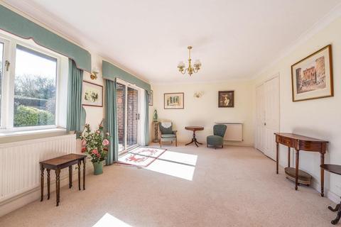 8 Gorselands, Emmer Green, Reading, RG4 8QZ