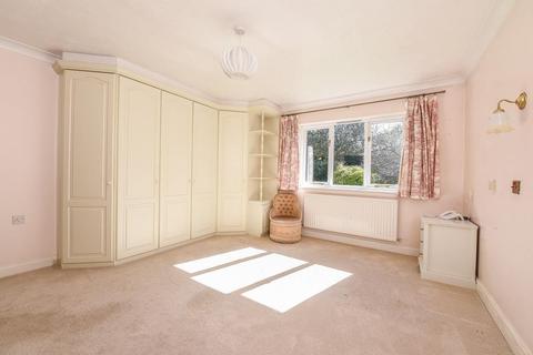 8 Gorselands, Emmer Green, Reading, RG4 8QZ