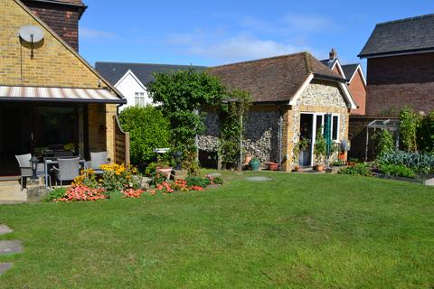 Street Farm House High Street, St Margarets At Cliffe, Dover, CT15 6AX
