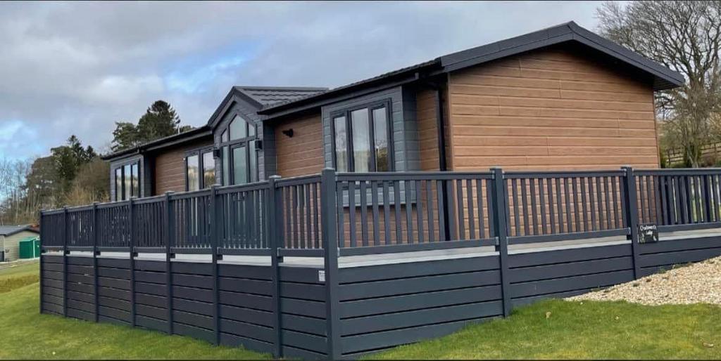 Newton Upon Derwent East Riding of Yorkshire 2 bed lodge for sale £