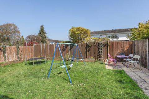 6 Copthorne Drive, Lightwater, GU18 5TE