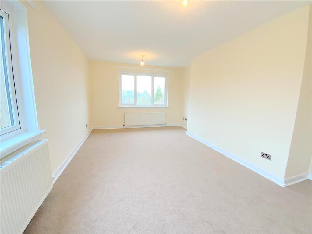 Galt Place, Murray, East Kilbride 1 bed apartment - £425 pcm (£98 pw)