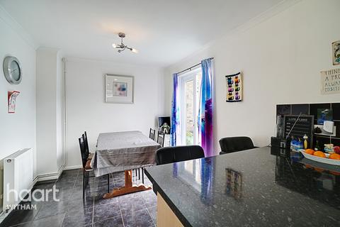 51 Allectus Way, Witham, CM8 1NZ