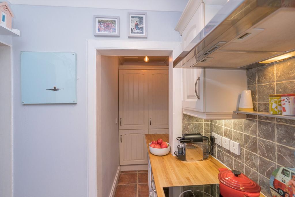 Kitchen Alt