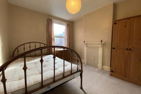 46 Rosebery Road, Exeter, EX4 6LT