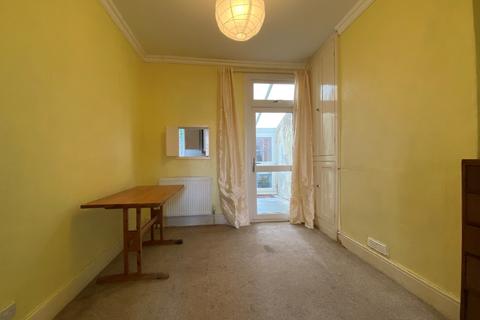 46 Rosebery Road, Exeter, EX4 6LT