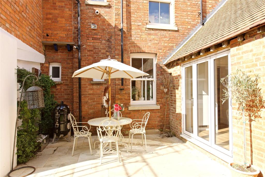 Courtyard Garden