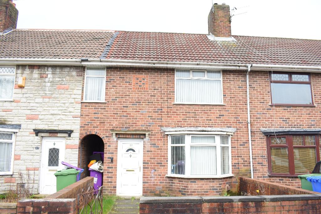 Finch Lane Knotty Ash L14 3 bed semidetached house £650 pcm (£150 pw)