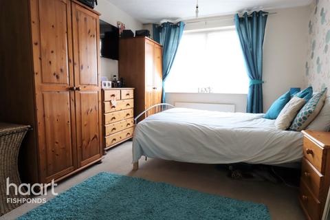 5 Chesham Way, Bristol, BS15 1UF