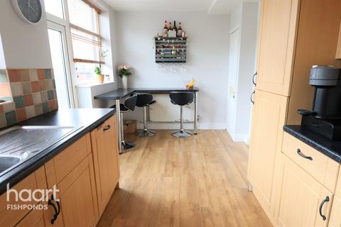 5 Chesham Way, Bristol, BS15 1UF