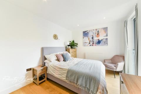 Flat 4, 31 Douro Street, London, E3 2TS