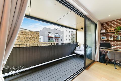 Flat 4, 31 Douro Street, London, E3 2TS