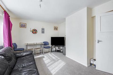 2 bedroom maisonette for sale - Aylesbury,  Buckinghamshire,  HP20