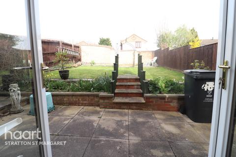 48 Boundary Close, Kingsdown, Swindon, SN2 7TL