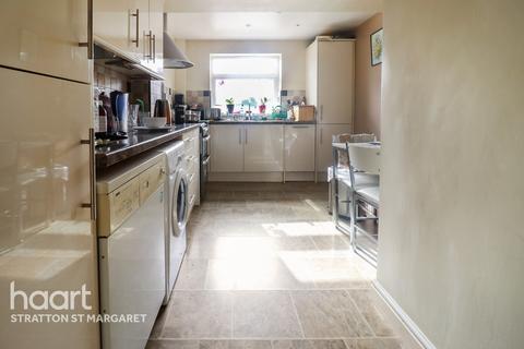 48 Boundary Close, Kingsdown, Swindon, SN2 7TL