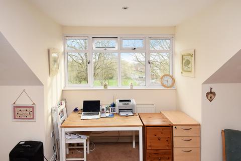 5, Meadow View The Packway, Larkhill, Salisbury, SP4 8FD