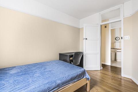 79 Aspen Gardens, London, W6 9JE