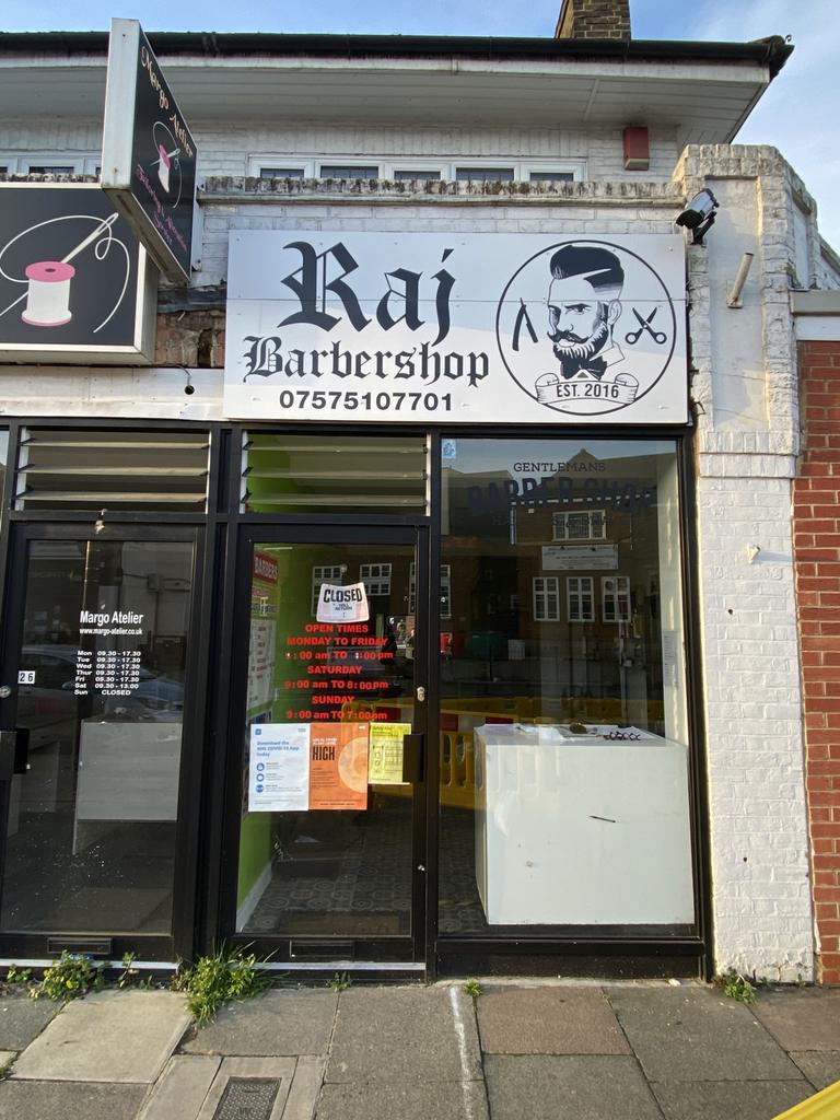 Barber's Shop Commercial unit in Rayners Lane