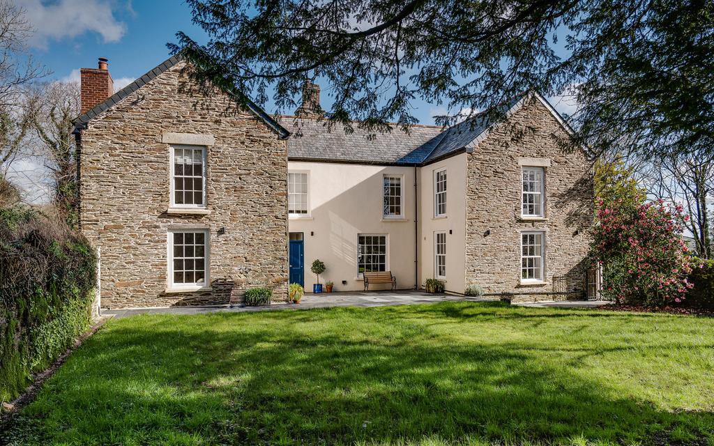 St. Clement, Truro, Cornwall, TR1 5 bed detached house £2,500,000