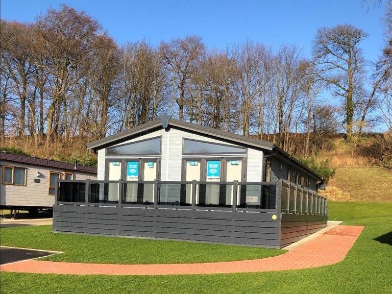 Newton Upon Derwent East Riding of Yorkshire 2 bed lodge for sale £