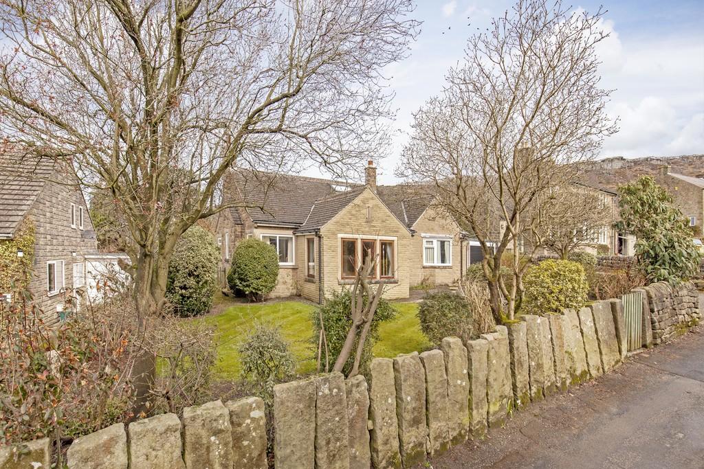 The Green, Curber, Hope Valley 3 bed detached bungalow £450,000