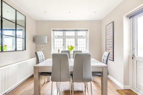 17 Edgebury, Chislehurst, BR7 6JL