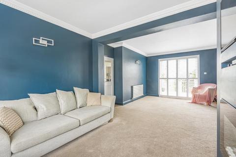 17 Edgebury, Chislehurst, BR7 6JL