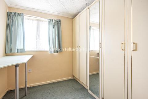 20 Myrtle Road, Croydon, CR0 8NU