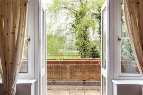24 Tamesis Place, Caversham, Reading, RG4 8ET