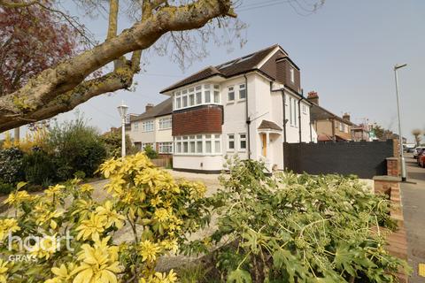 80d Blackshots Lane, Grays, RM16 2JX