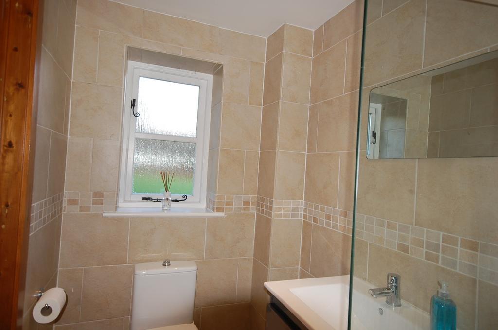 En-Suite to Bedroom One