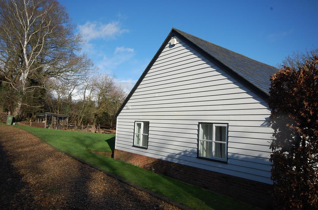Property To The Side Aspect
