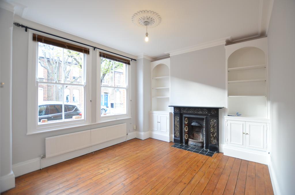 Emu Road, London, Battersea, SW8 2 bed ground floor £1,895