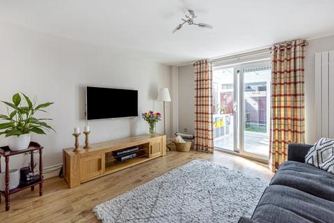 10 Campden Close, Witney, OX28 5YH