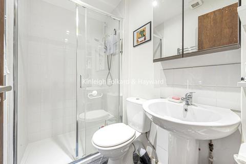 Flat 2, 30 Burford Road, London, SE6 4DE