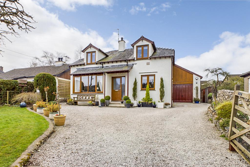 Storth Road, Storth, Milnthorpe, Cumbria, LA7 7JA 3 bed detached