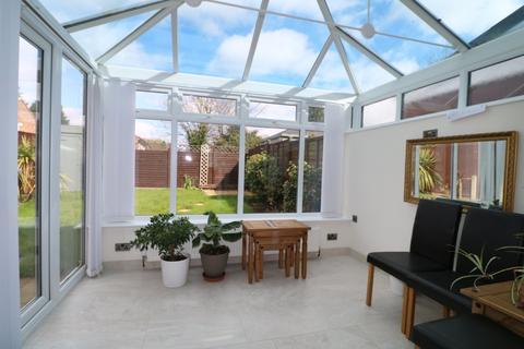 36 Lammas Close, Solihull, B92 8PA
