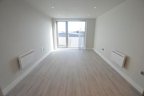 1 bedroom apartment to rent, Petersfield Avenue, Slough